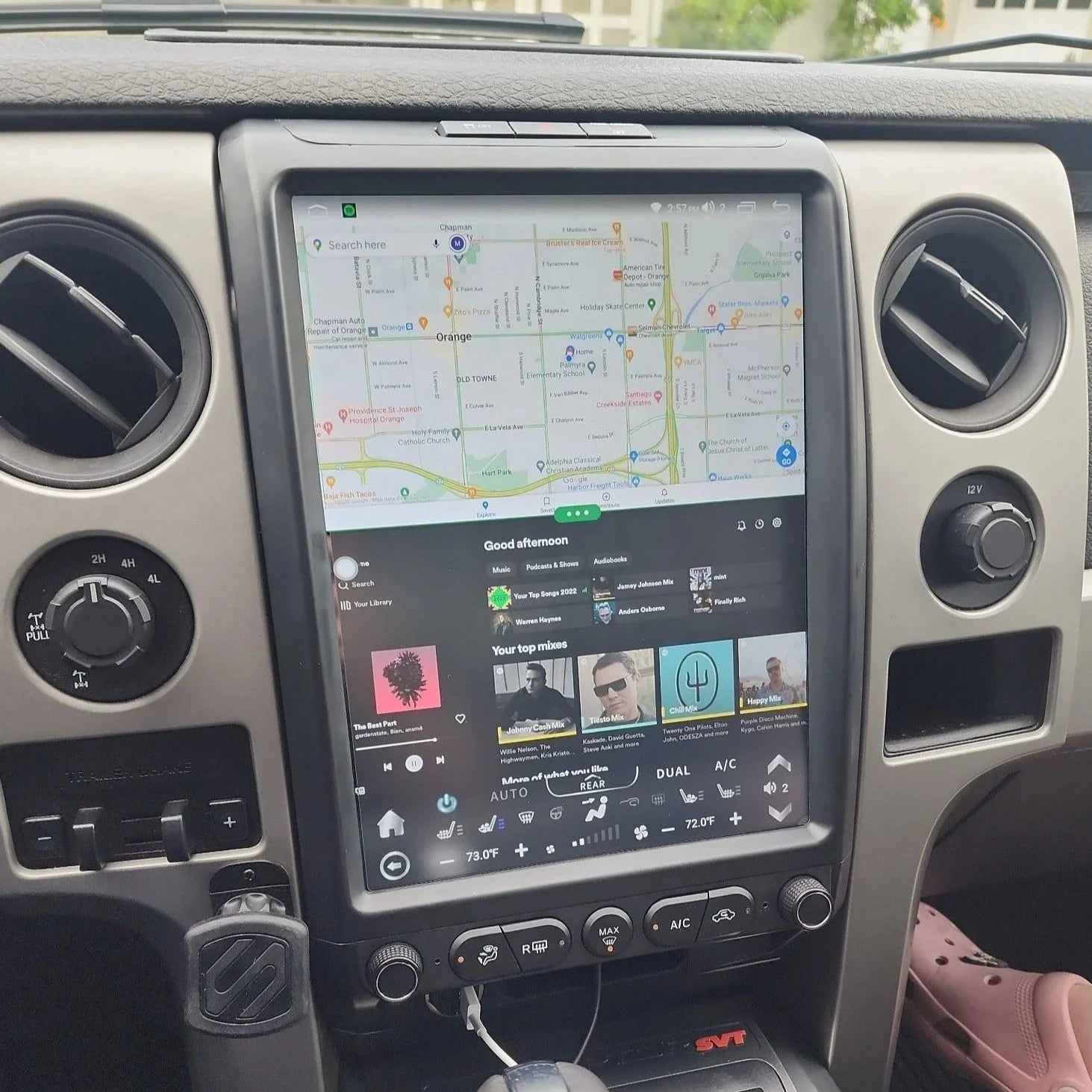 Ford F650 Tesla-style Carplay Screen