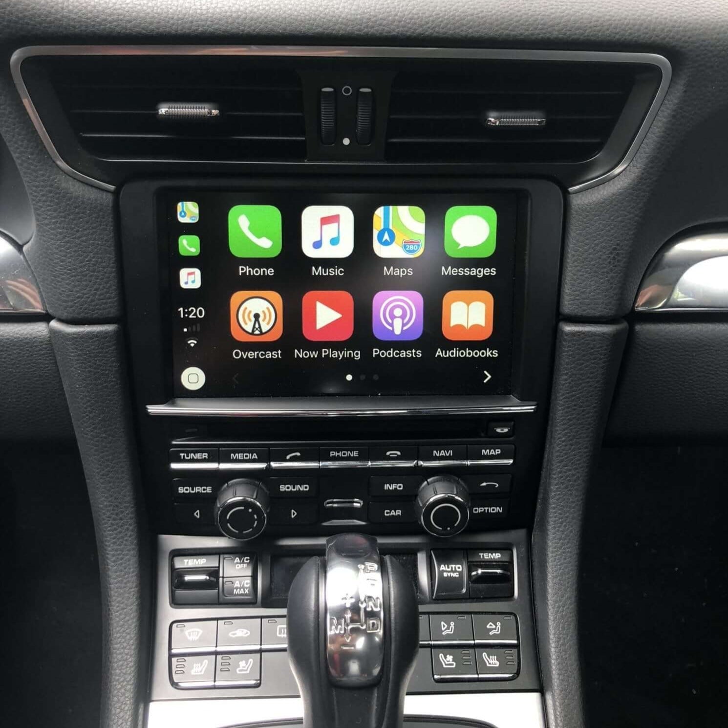 Installed Apple Carplay & Android Auto Module on an Porsche 911