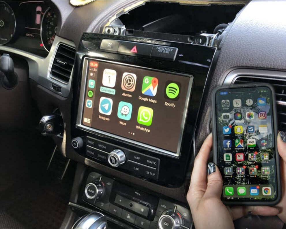Installed Apple Carplay & Android Auto Module on an Volkswagen Touareg
